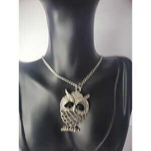 Vintage Necklace Silver Tone Chain Owl Bird Pendant Stone Eyes Jewelry Costume